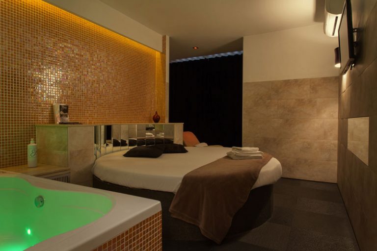 Superior Tantra Dominica 768x512