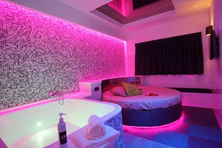 Love Hotels. Lugares para parejas. Espacios íntimos. Lovehotels Spain
