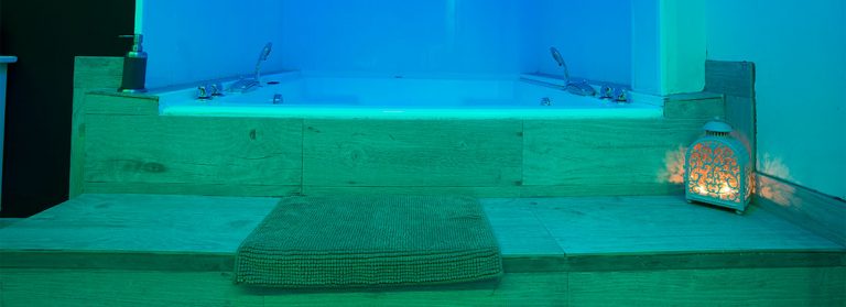 2 Habitación bora bora rooms madrid avenida de america 15 768x279